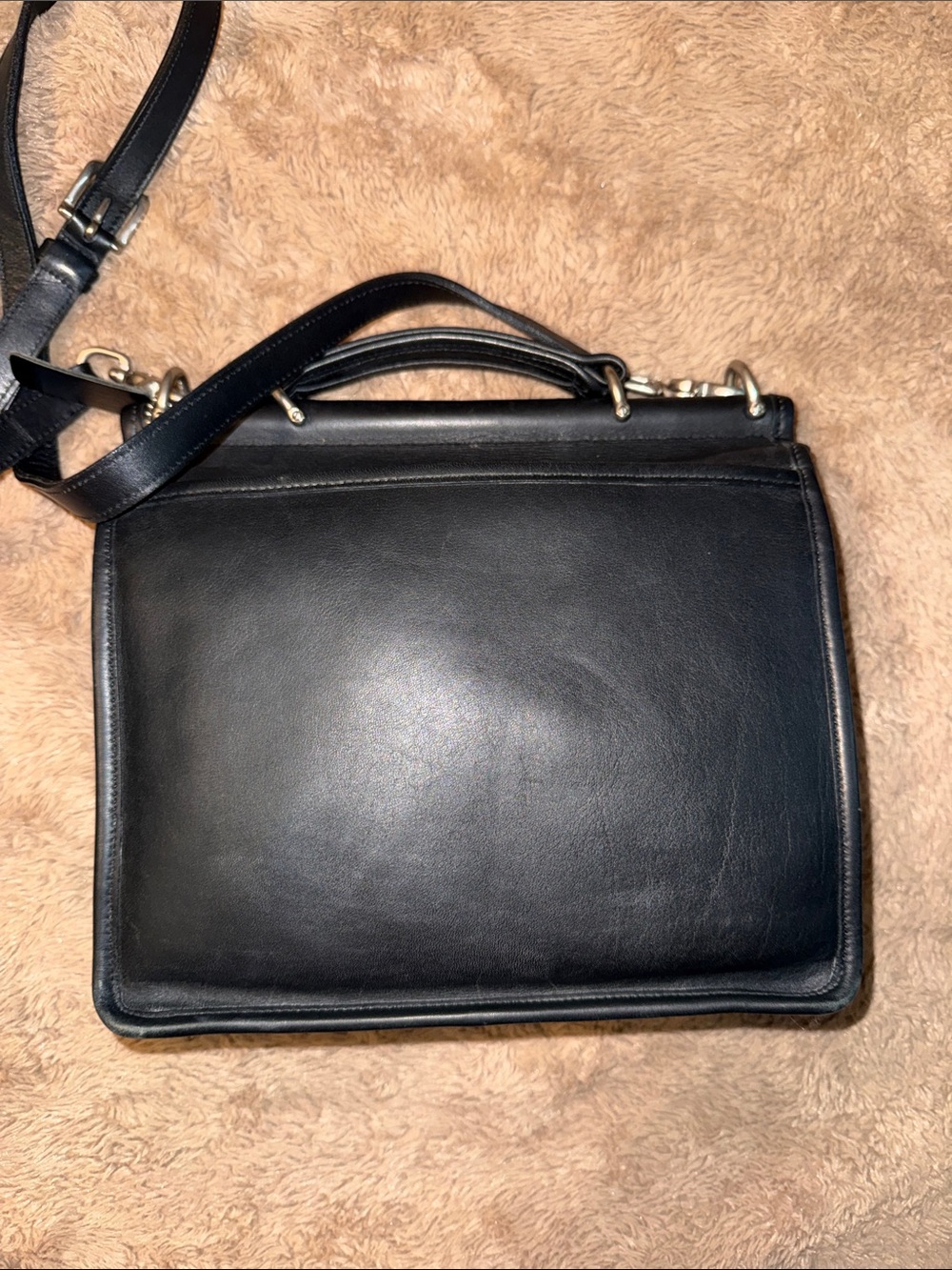 Coach Vintage Black Willis Crossbody Bag - Picture 10 of 14